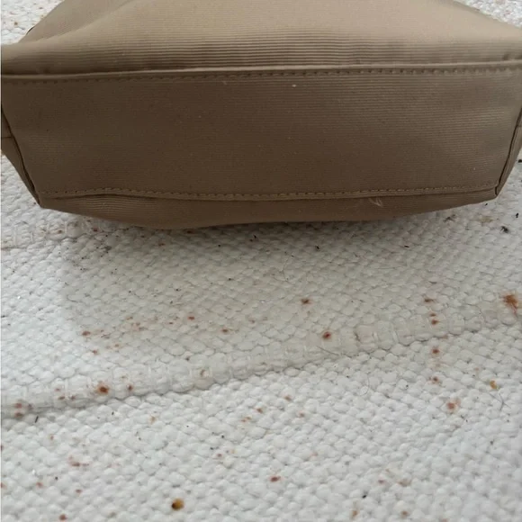 Polo Ralph Lauren Beige Wristlet Pouch Beige Leather Women's Cosmetic Bag - Picture 6 of 11